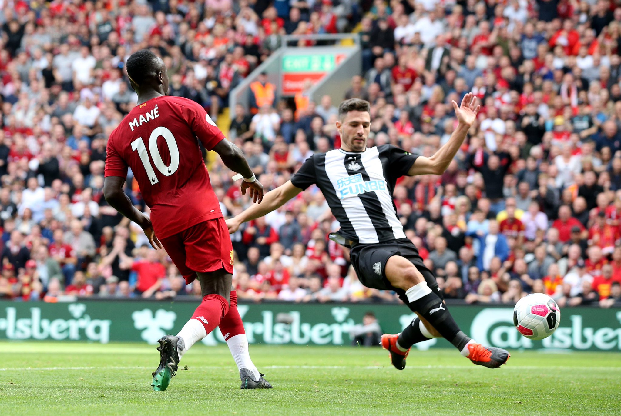 奠定了坚实 奠定了坚实