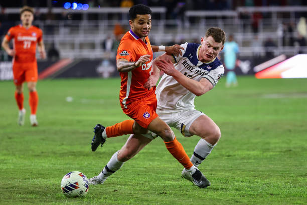 赛季充满期 赛季充满期