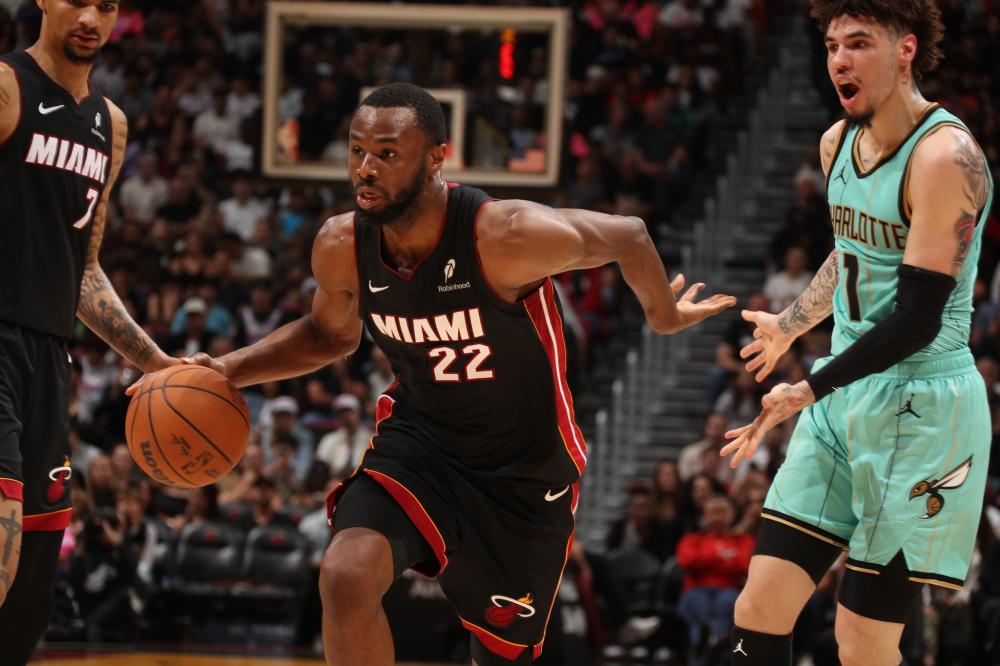 与此同时 与此同时