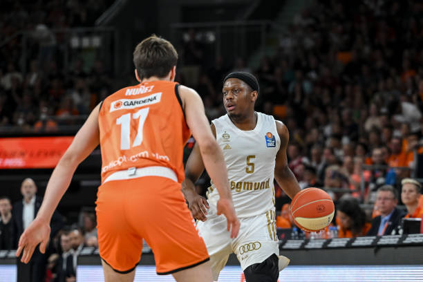 锦标赛中 锦标赛中