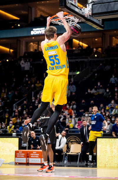 一直被外界 一直被外界